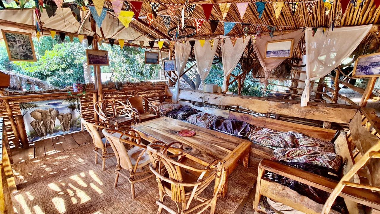 Mountain Bikes House Hostel Moshi Exterior photo