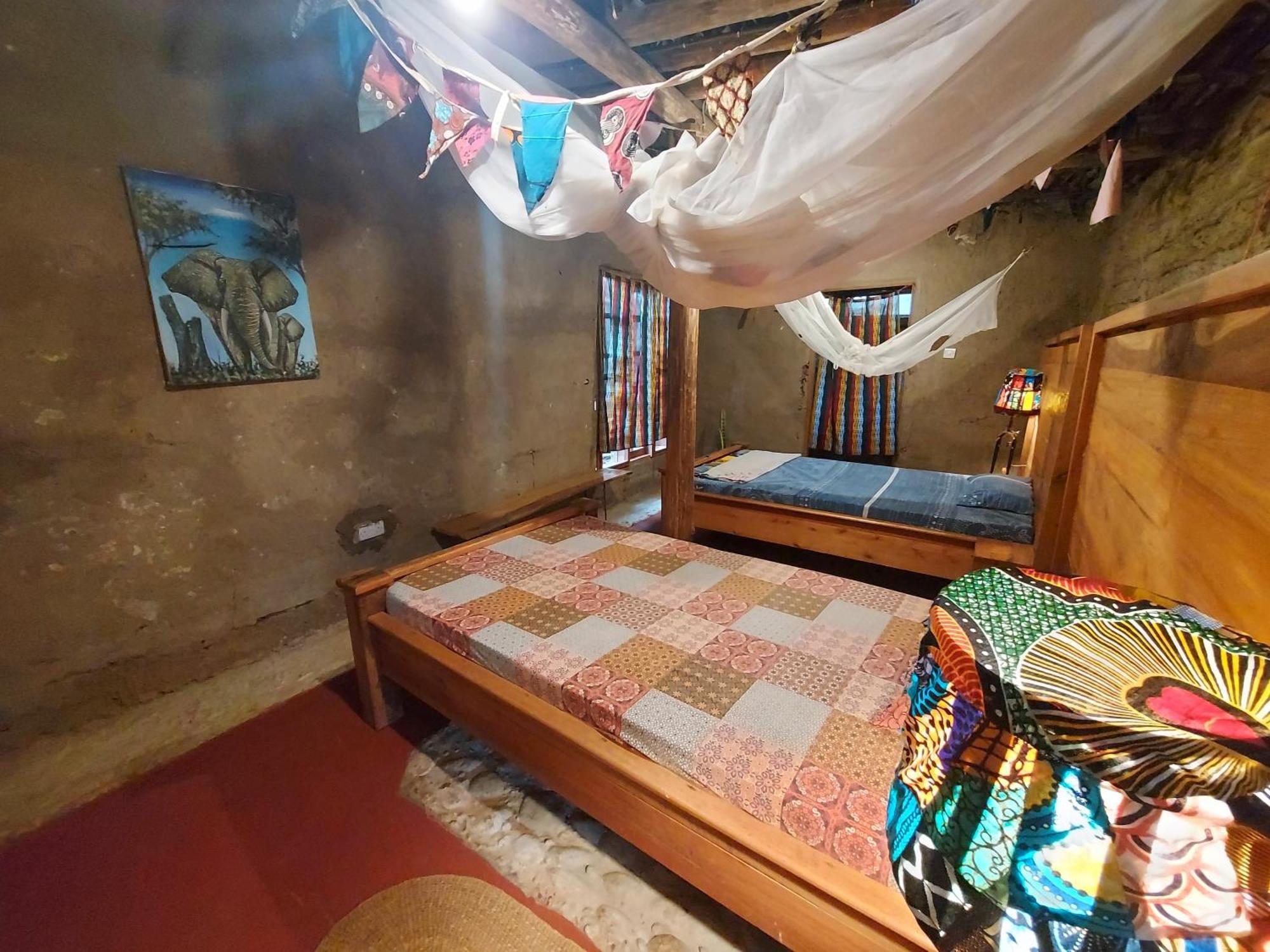 Mountain Bikes House Hostel Moshi Exterior photo